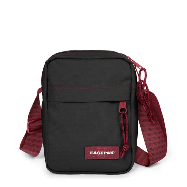 eastpak-the-one-bolso-bandolera-unisex-negro image 1