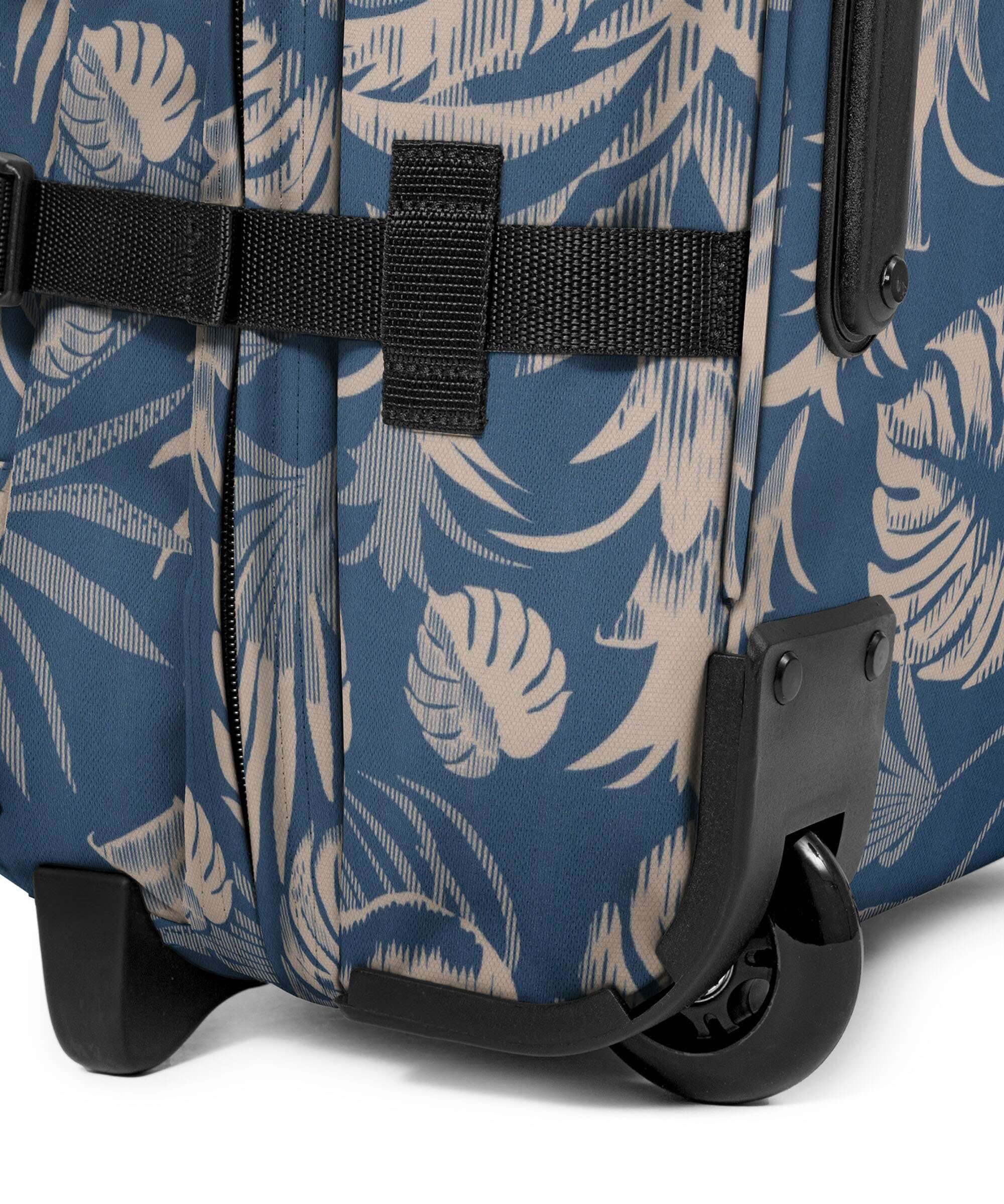 equipaje-eastpak-tranverz-m-brize-blue-beige-maleta-mediana-con-ruedas-y-candado image 5