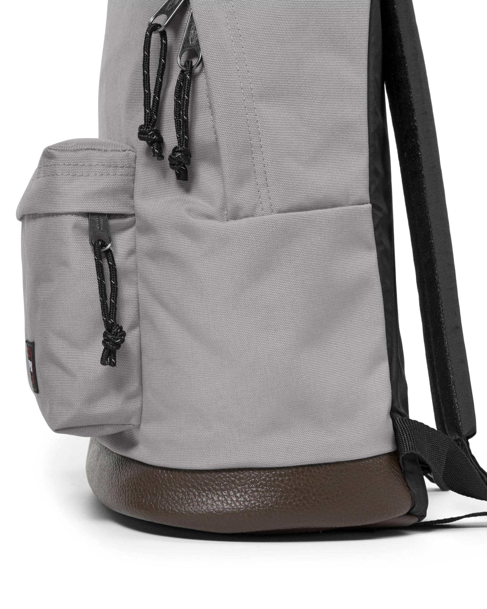 eastpak-wyoming-mochila-21-6-l-gris-guijarro-mochila-urbana-con-acolchado image 4