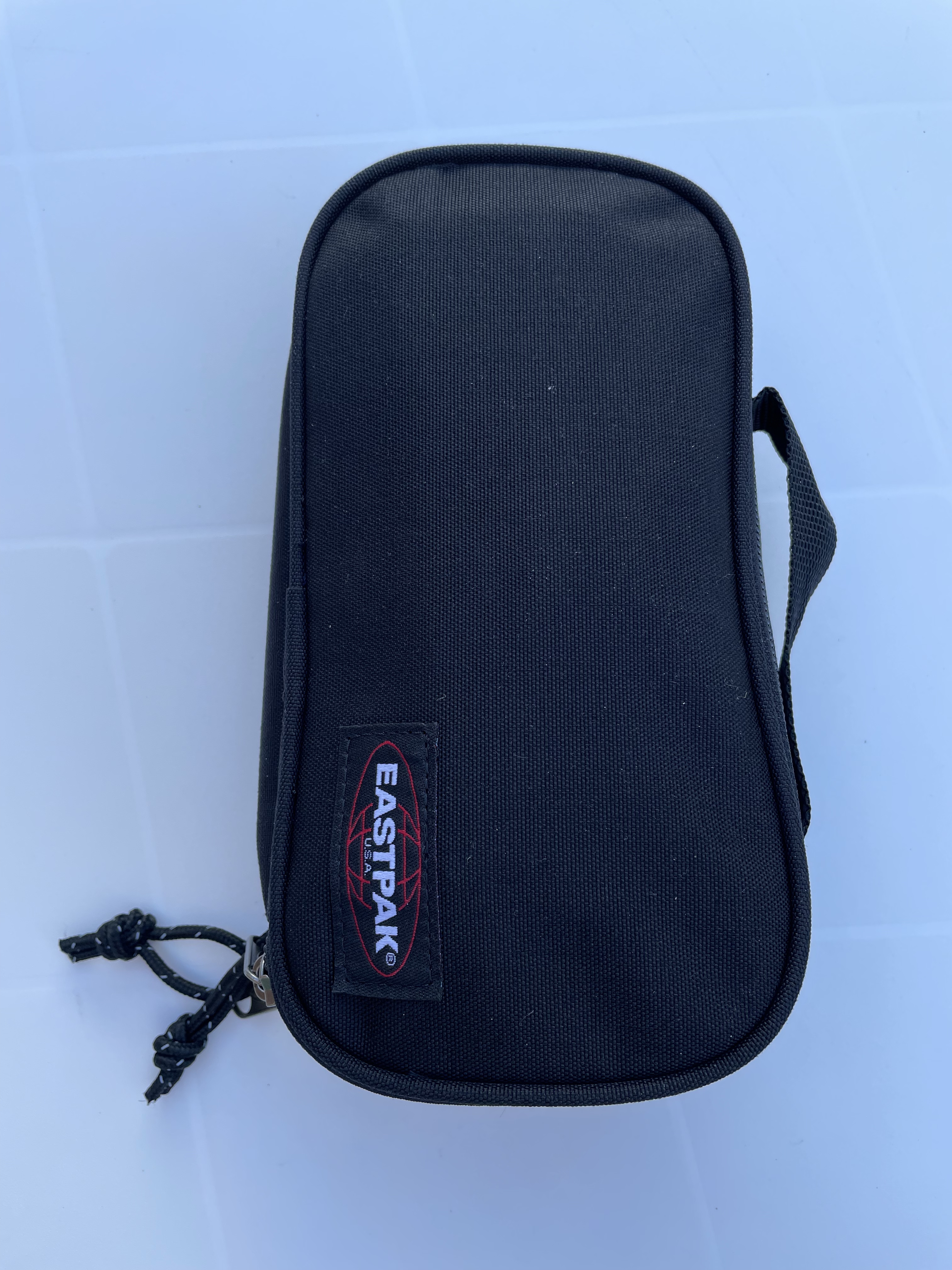 Buen estuche para la universidad