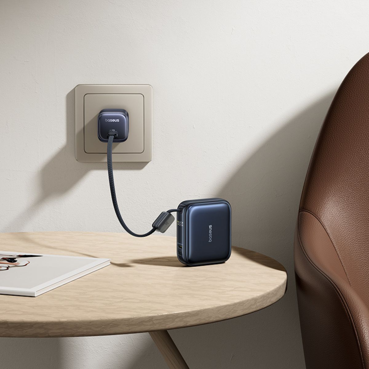 baseus-picogo-ac22-ultra-mini-power-bank-10000mah-45w-con-cable-usb-c-integrado image 5
