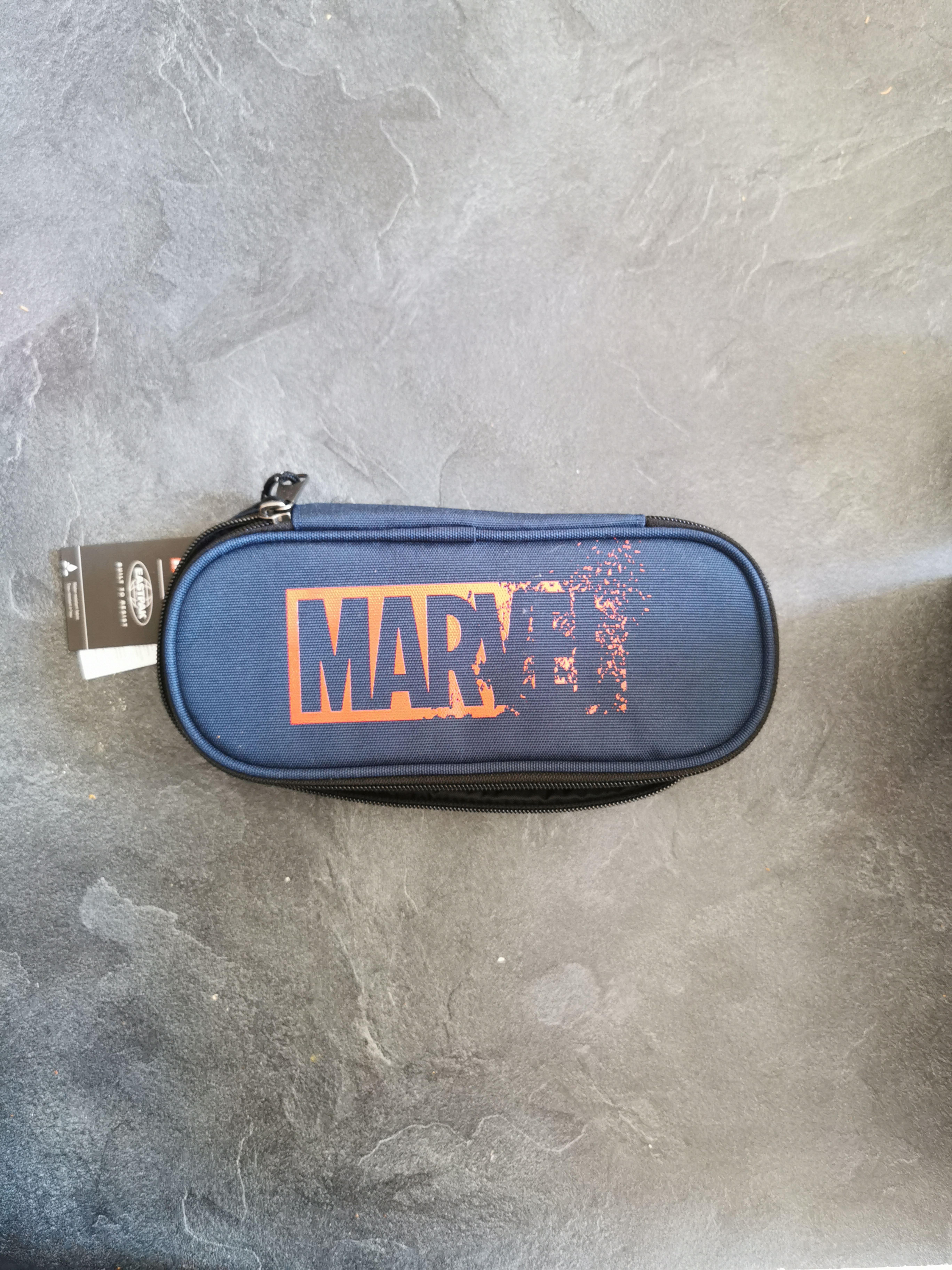 Buen estuche