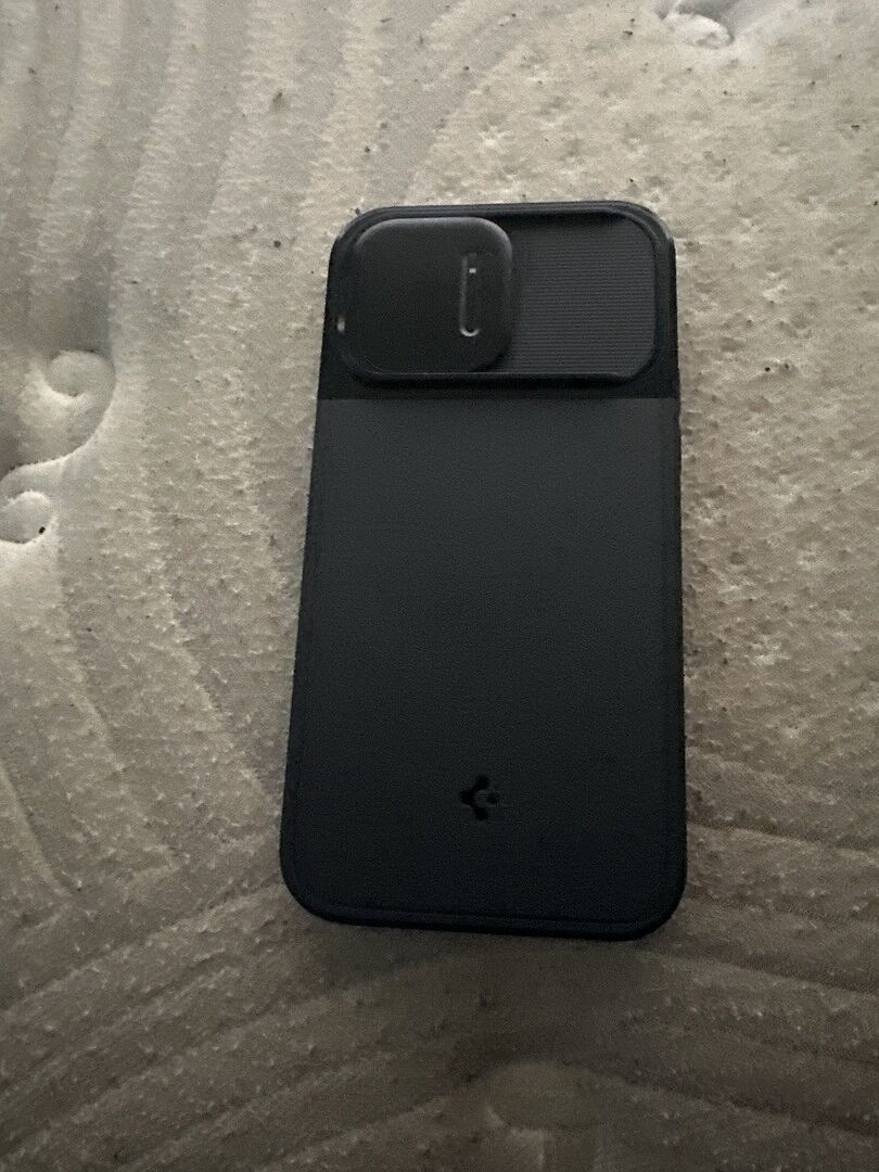 La mejor funda con protector de cámara